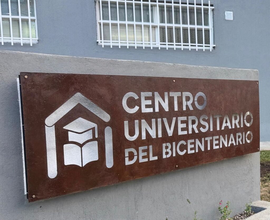 Abrieron las preinscripciones para los cursos del Centro Universitario del Bicentenario