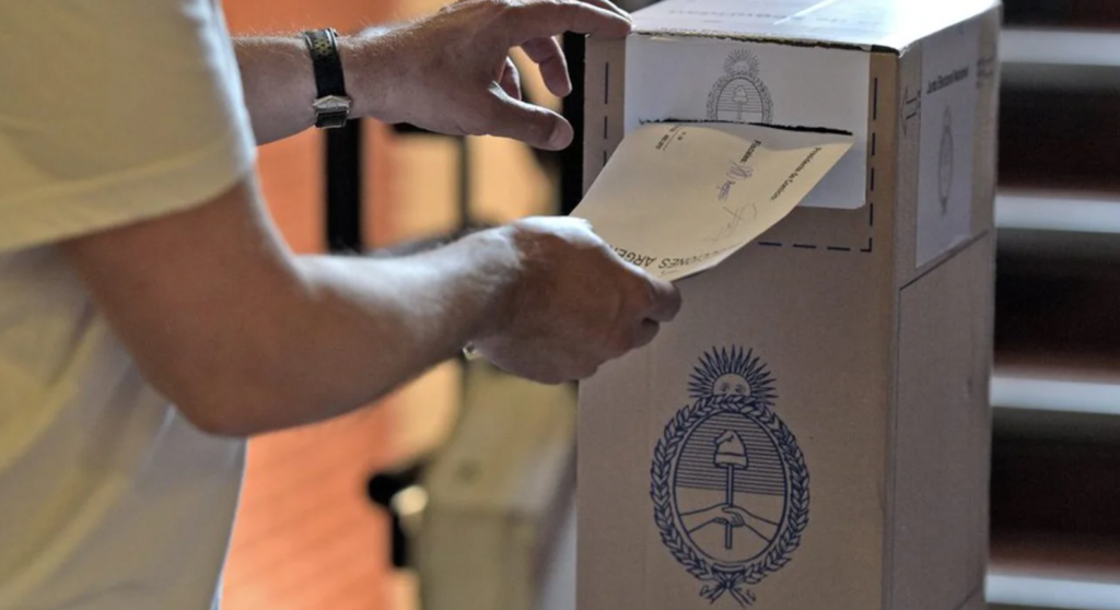 El Gobierno envió al Senado la reforma electoral, pero aparecen dificultades para su sanción